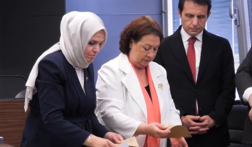 Gaziosmanpaşa Belediyesi AK Parti'ye geçti
