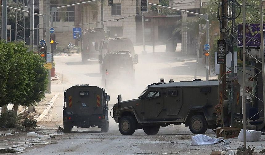 İsrail baskınında Doğu Kudüs’te 2 Filistinli yaralandı
