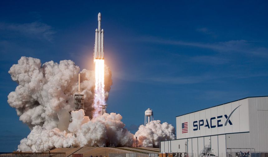 "NASA ile Pentagon, Trump-Musk anlaşmazlığı nedeniyle SpaceX'e alternatif arıyor"
