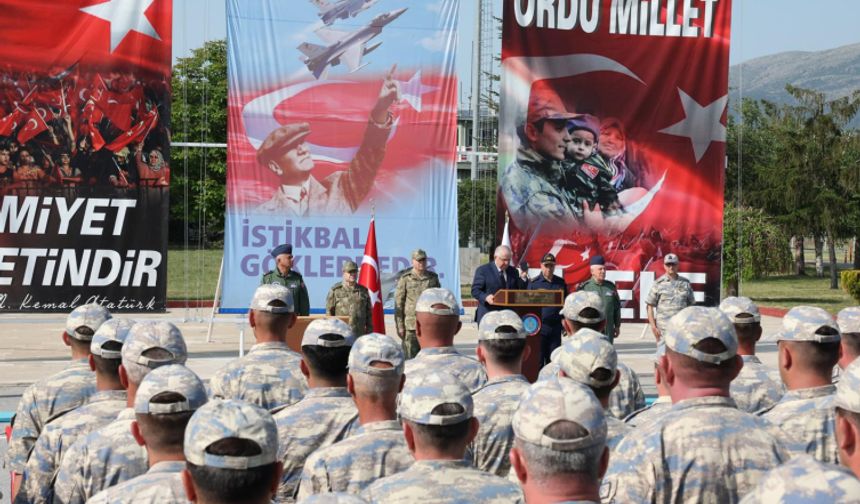 Cumhurbaşkanı Erdoğan Mehmetçik ile telefonda bayramlaştı
