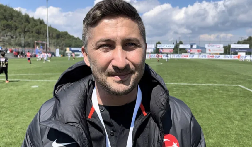 Sabri Sarıoğlu, 19 Yaş Altı Milli Futbol Takımı'ndaki görevinden ayrıldı