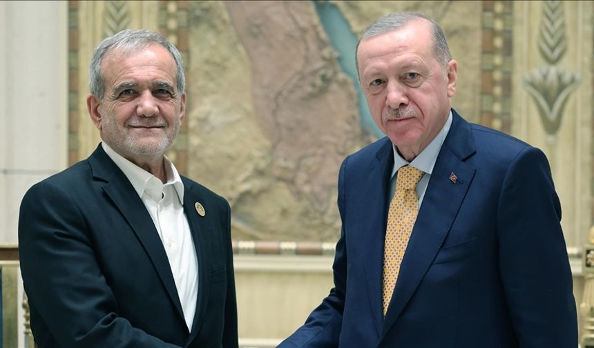 Cumhurbaşkanı Erdoğan, Pezeşkiyan ile görüştü