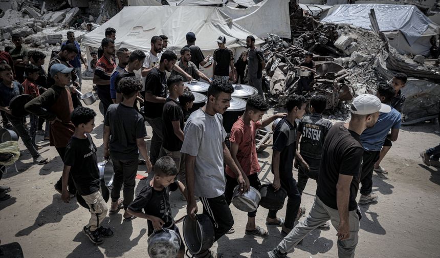 İsrail Ordusu'ndan itiraf: Yardım almaya gelen Filistinlilere ateş açıldı
