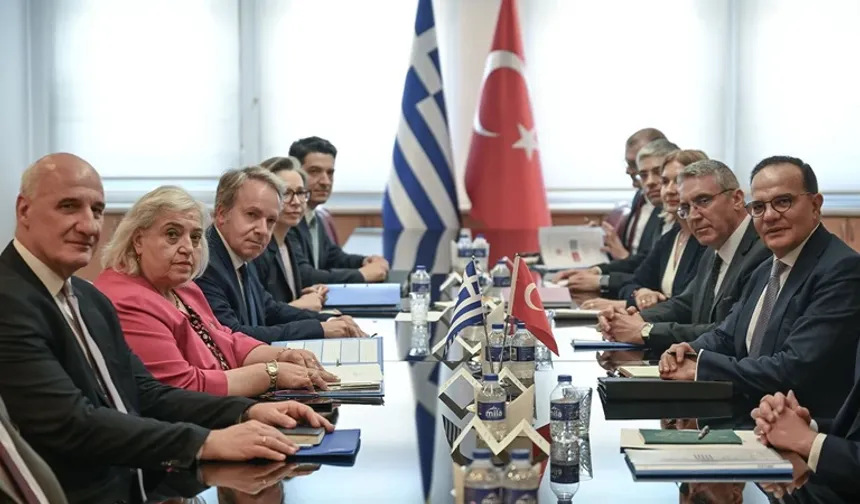 Türkiye ve Yunanistan'dan "siyasi diyalog" toplantısı