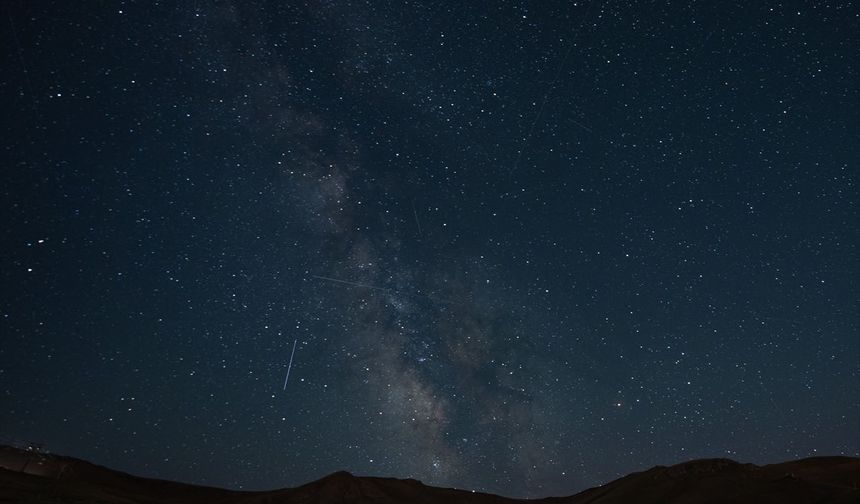 Perseid meteor yağmuru başladı! Türkiye'den görüntülendi!