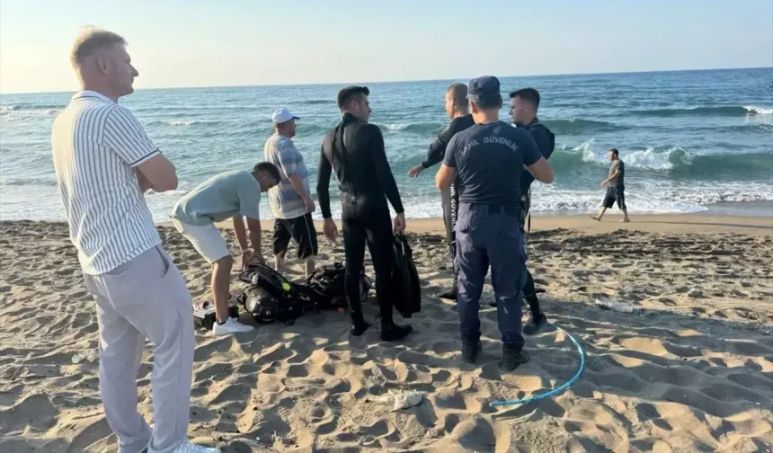 Karasu'da denize giren Efe, boğuldu