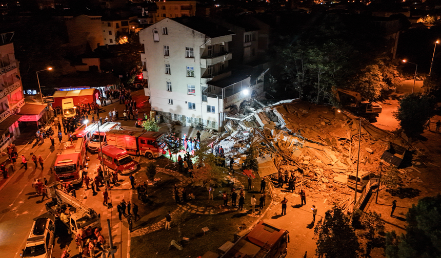 Balıkesir Valiliği'nden deprem sonrası tatil kararı