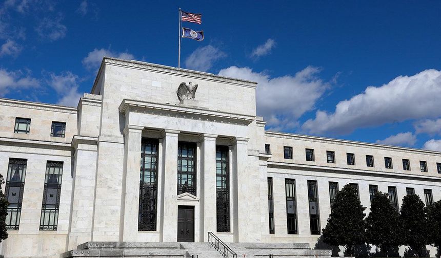 FED, politika faizini 25 baz puan düşürdü!