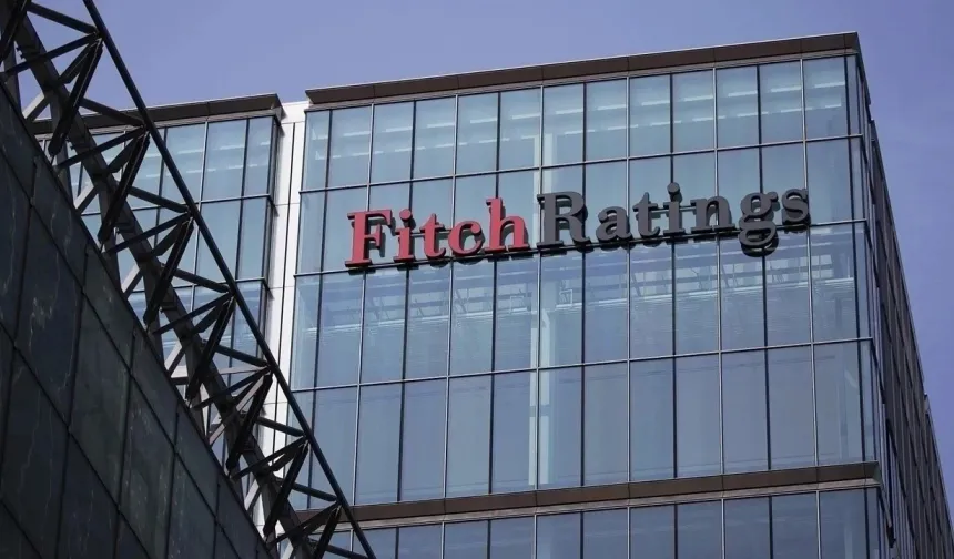 Fitch’ten Türk bankalarına pozitif sinyal: 9 bankanın görünümü yükseltildi