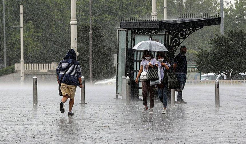 Meteoroloji tarih vererek uyardı: İstanbul'a yağış geliyor