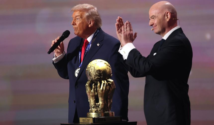 Trump’a Barış Ödülü veren FIFA’ya tarafsızlık ihlali suçlaması