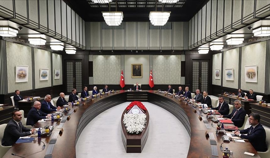 Kabine bugün toplanıyor: İşte masadaki başlıklar...
