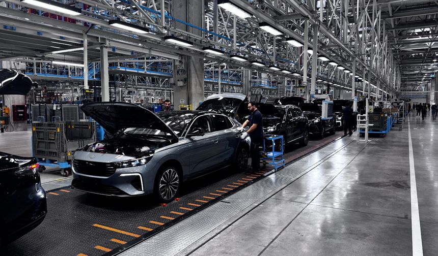 TOGG Teknoloji Kampüsü basına açıldı: T10F üretim hattında görüntülendi