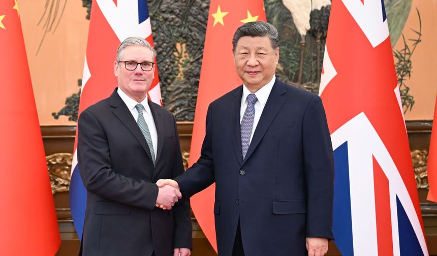 Xi Jinping, İngiltere Başbakanı Starmer ile görüştü