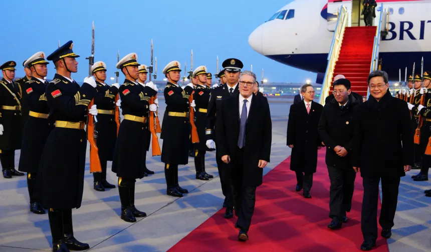 İngiltere Başbakanı Starmer resmi ziyaret için Çin’de