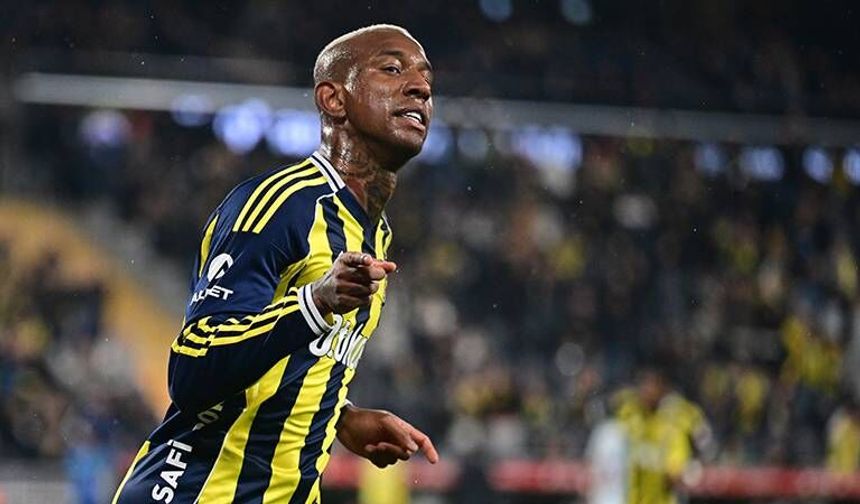 Fenerbahçe, Anderson Talisca'nın sözleşmesini uzattı