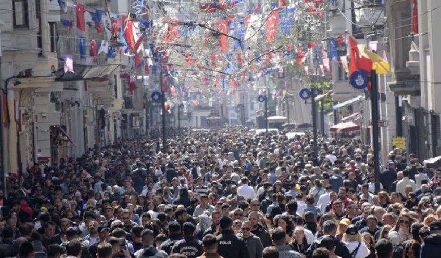 İstanbul’da bayram yoğunluğu: Otobüs biletleri hızla tükeniyor