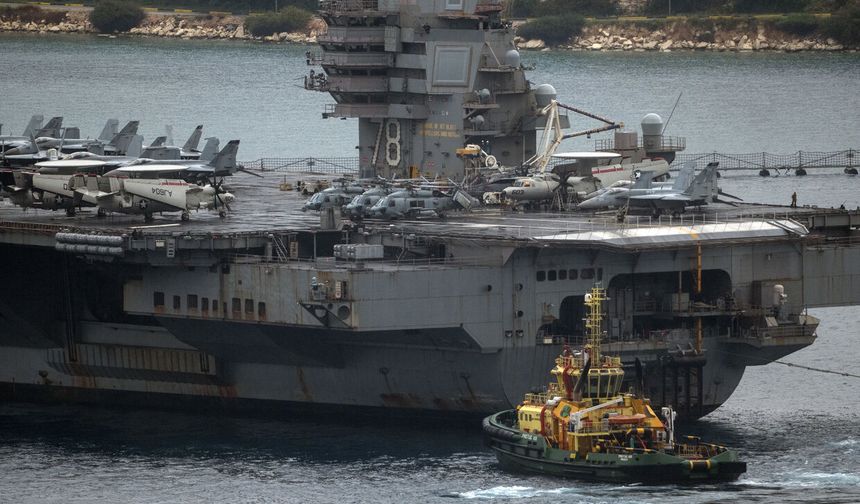 Gerald R. Ford hizmet dışı: Mürettebat çamaşır bile yıkayamıyor