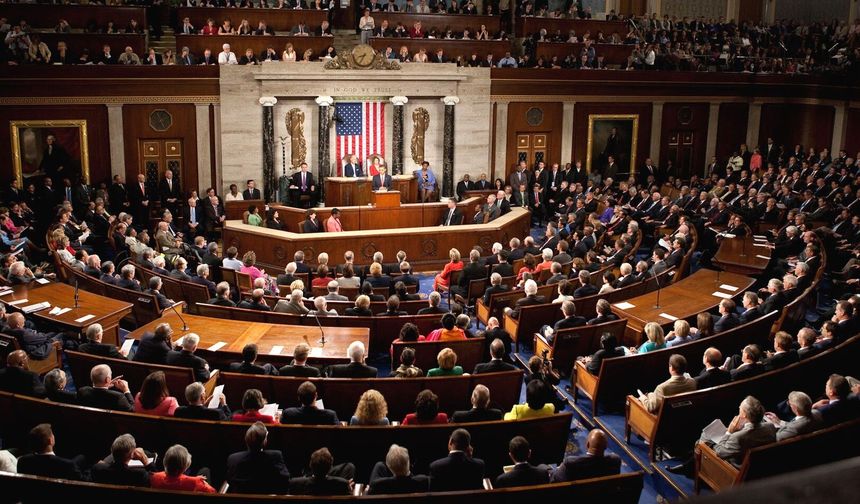 Trump’ın İran yetkilerini kısıtlayan tasarı 1 oy farkla reddedildi