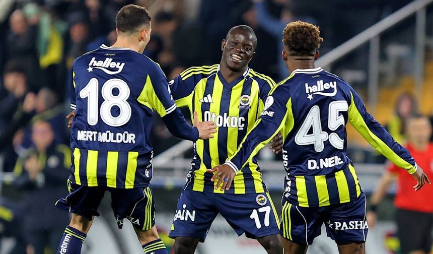 Fenerbahçe, Zecorner Kayserispor'a konuk oluyor