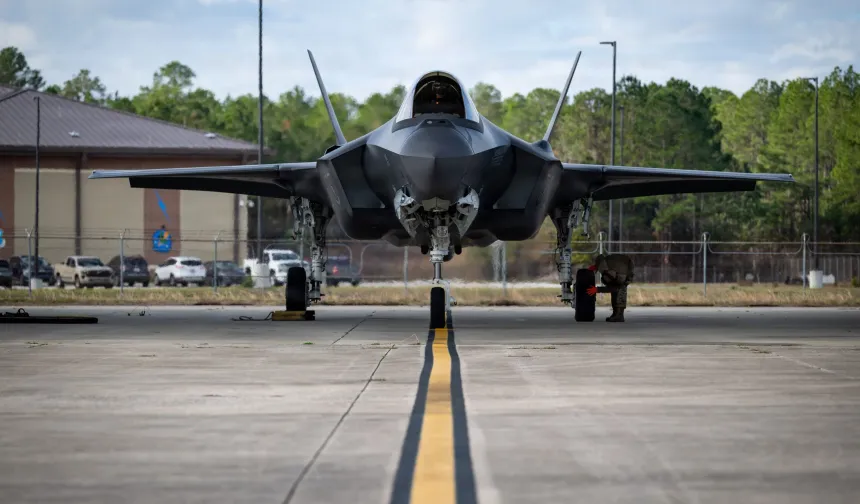 Axios: İran bir ABD savaş uçağını düşürdü