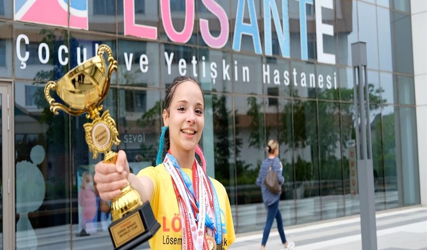 Lösemiyi yenen Kevser, dünya şampiyonu oldu