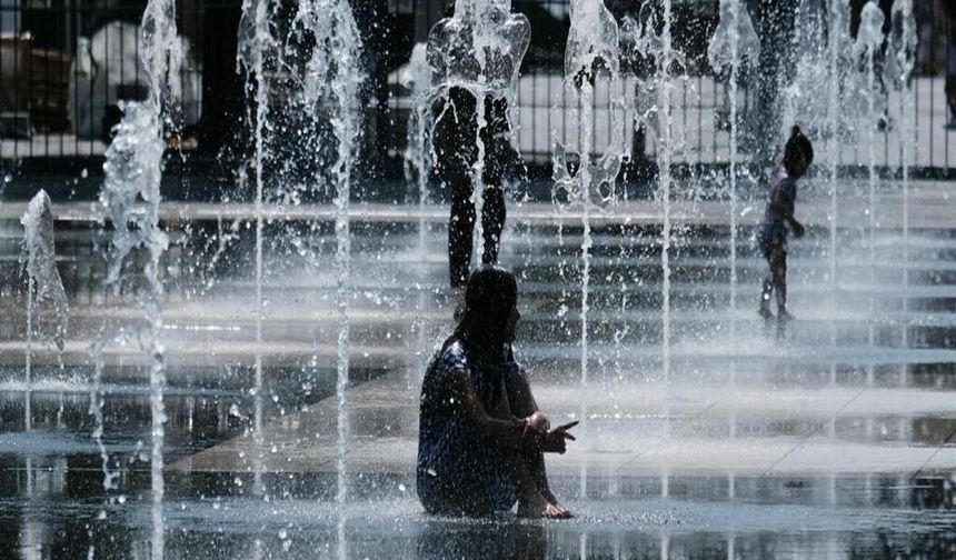 Fransa'da sıcak hava can aldı; 7 kişi yaşamını yitirdi