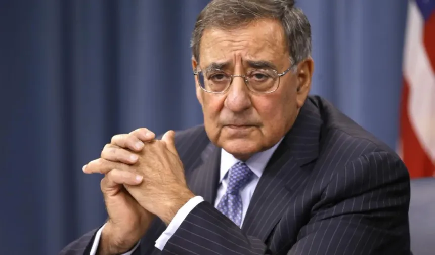 Eski CIA Başkanı Panetta: İran, ABD’nin başına silah dayadı