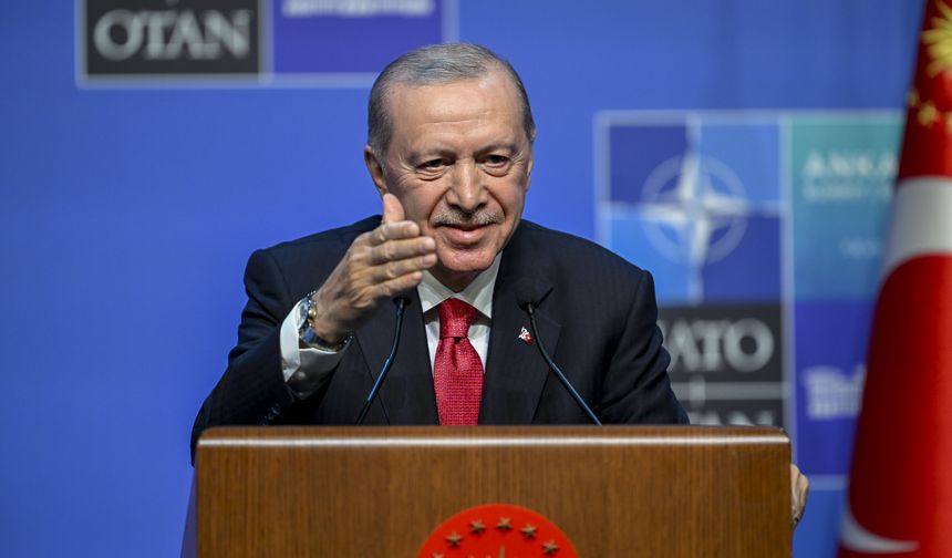 Erdoğan ile Yunan gazeteci arasında güldüren diyalog: Gözlerinden tanırız!