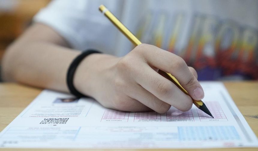 LGS açıklandı, liselerin taban puanları belli olmaya başladı!