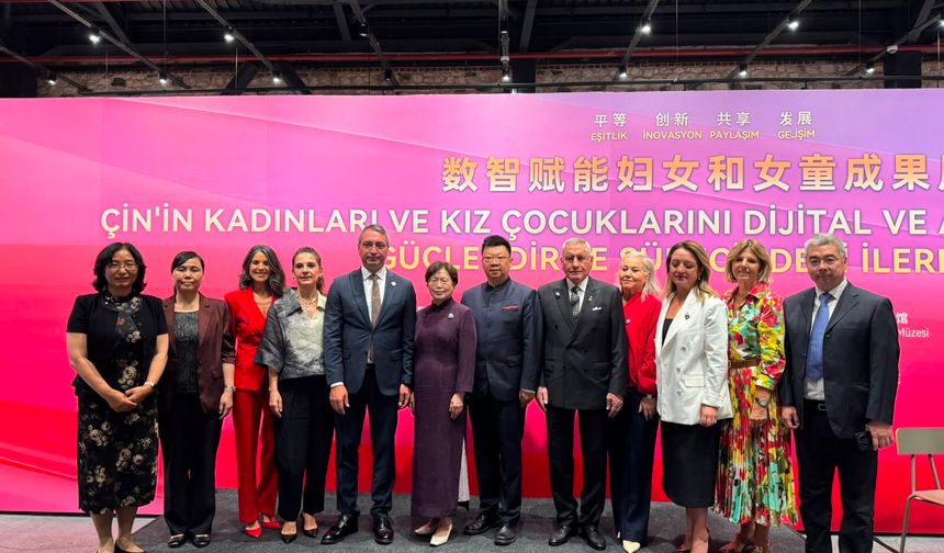 Çin'in dijital alanda kadınların güçlenmesine yönelik sergisi İstanbul'da açıldı