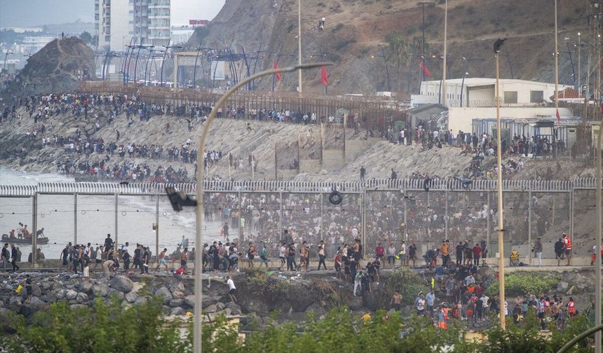Fas’tan Sebte'ye göç akını: Batı’nın duvarları ve çifte standartlar