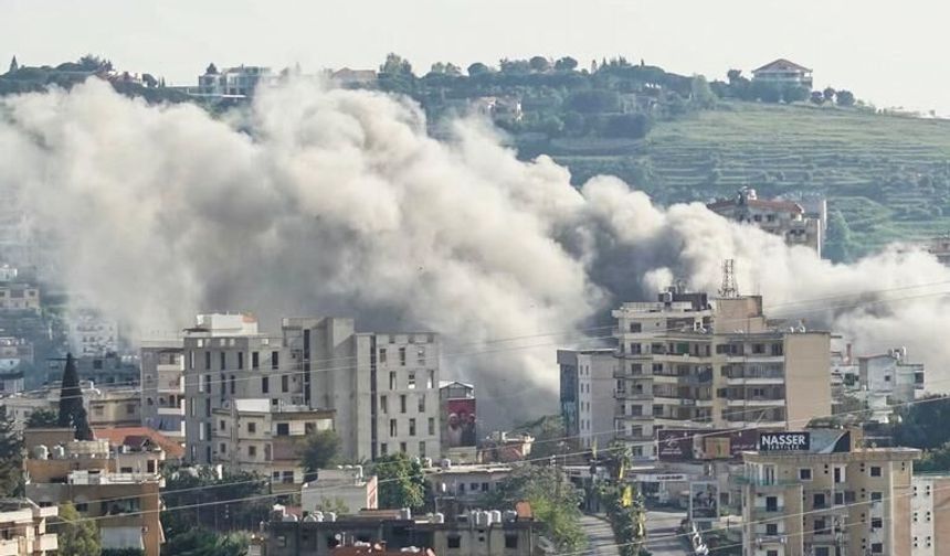 İsrail'den Lübnan'a yeni saldırı dalgası: Evleri ateşe verdi