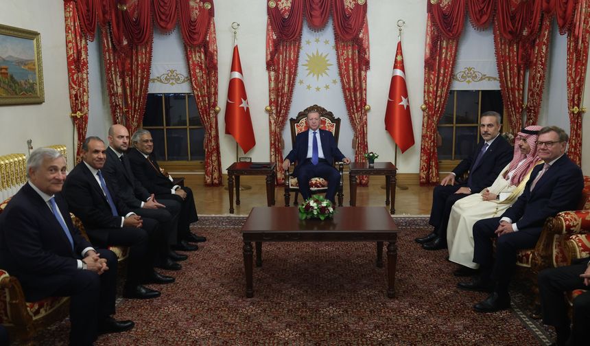 Cumhurbaşkanı Erdoğan, Türkiye'ye gelen bazı ülkelerin dışişleri bakanlarını kabul etti