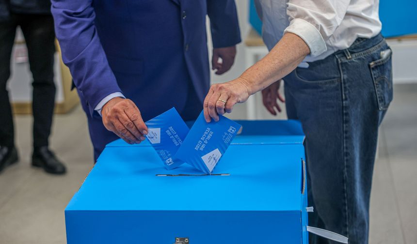 İsrail Merkez Seçim Komitesi, Netanyahu'nun oy verme süresinin uzatılması talebini reddetti