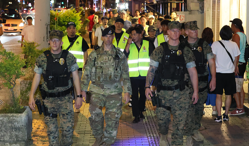 Okinawa'da ABD askeri varlığına protesto