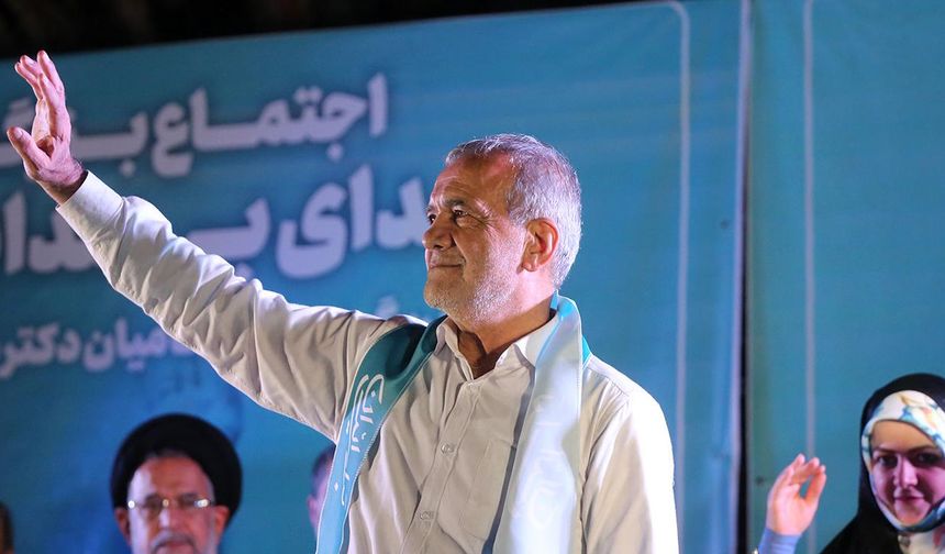 İran'da seçim sonuçlandı: Mesud Pezeşkiyan 9. cumhurbaşkanı seçildi